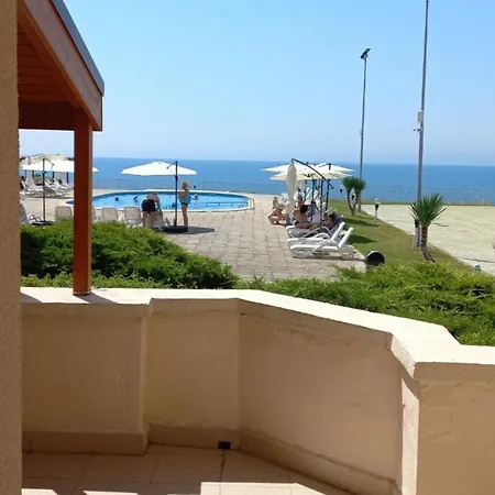 Apartament Village *