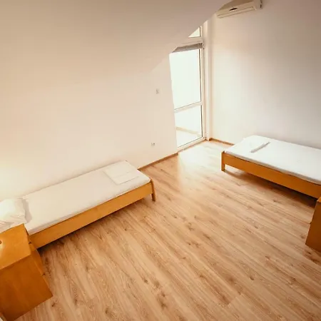 Apartman Village Ravda